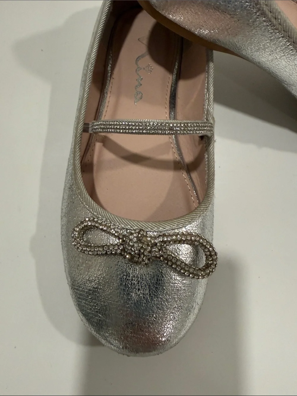 Nina Girls Metallic Silver Mary Jane Ballet Flats with Rhinestone Bow sz4